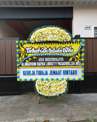 Papan Bunga Duka di Cileungsing